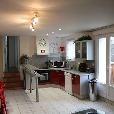 Gite Louis Victor 펜션 *